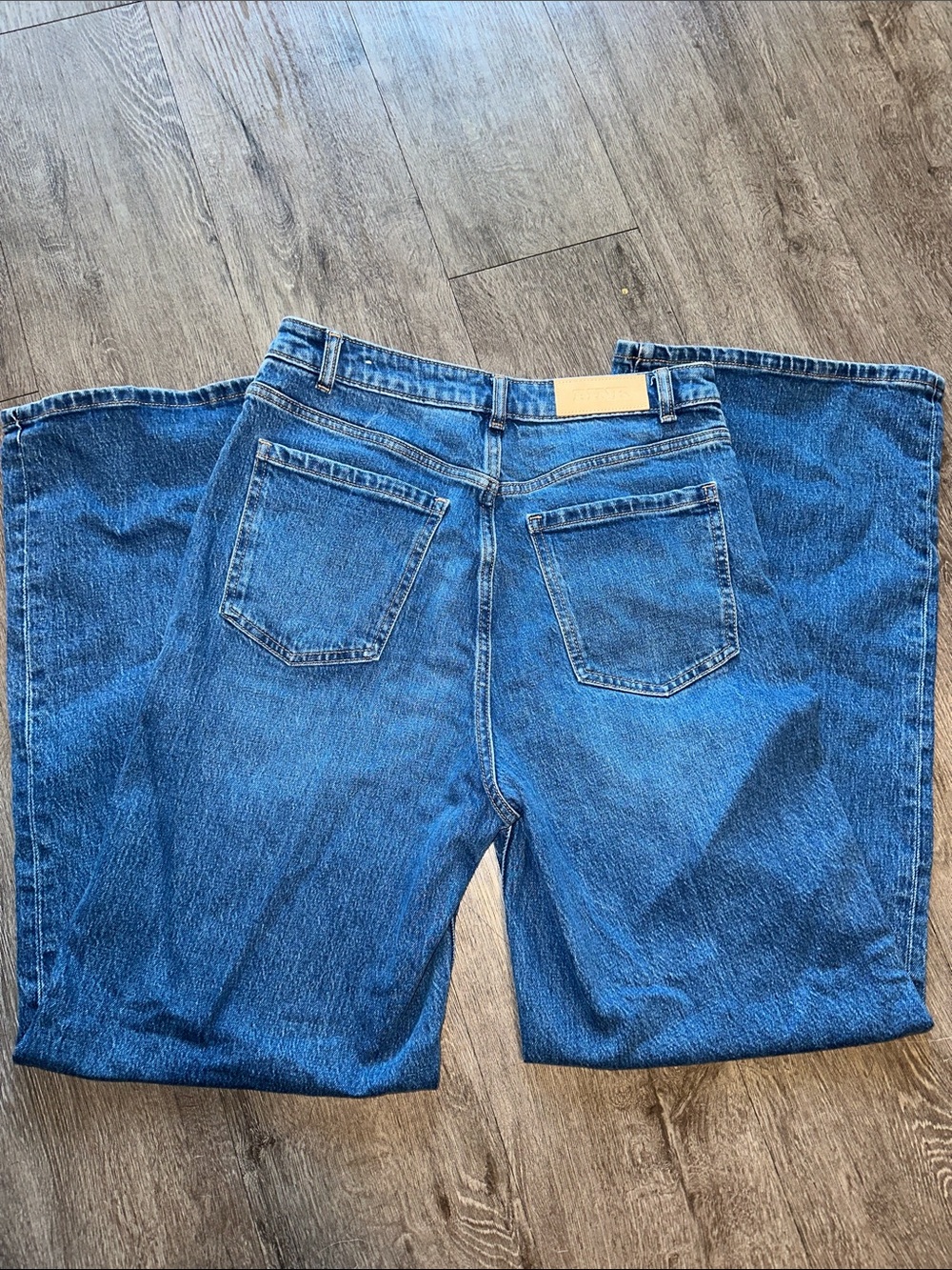 PINK Victoria's Secret Men's Relaxed Blue Denim Jeans